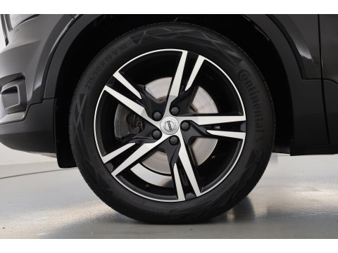 Volvo XC40 1.5 T5 Recharge R-Design | 262 PK | Trekhaak | Adap. Cruise control | Blis | Elek Stoelen | Camera |