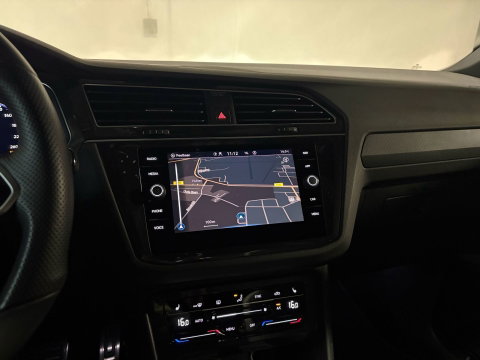Volkswagen Tiguan 1.5 TSI R-Line PANO KEYLESS CAM