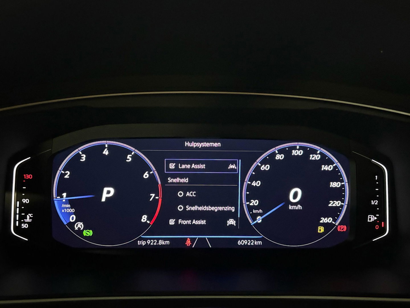 Volkswagen Tiguan 1.5 TSI R-Line PANO KEYLESS CAM