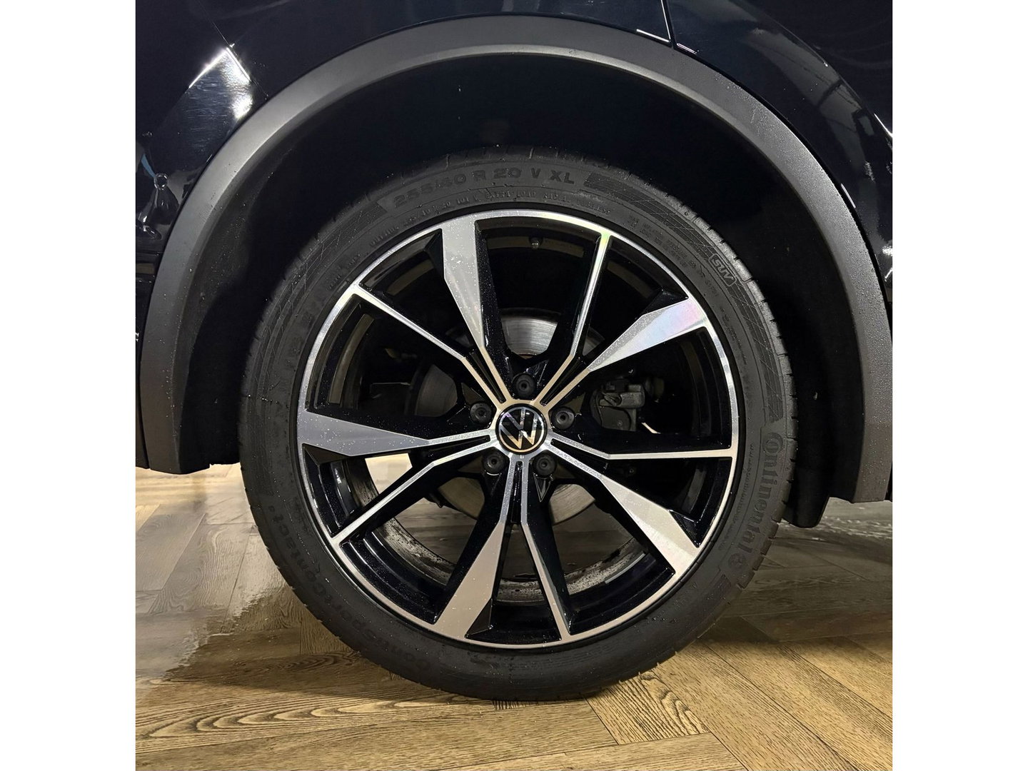 Volkswagen Tiguan 1.5 TSI R-Line PANO KEYLESS CAM