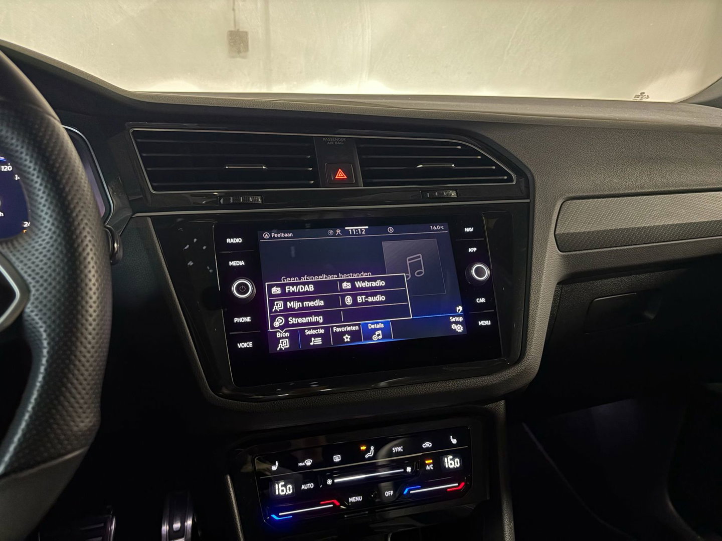 Volkswagen Tiguan 1.5 TSI R-Line PANO KEYLESS CAM