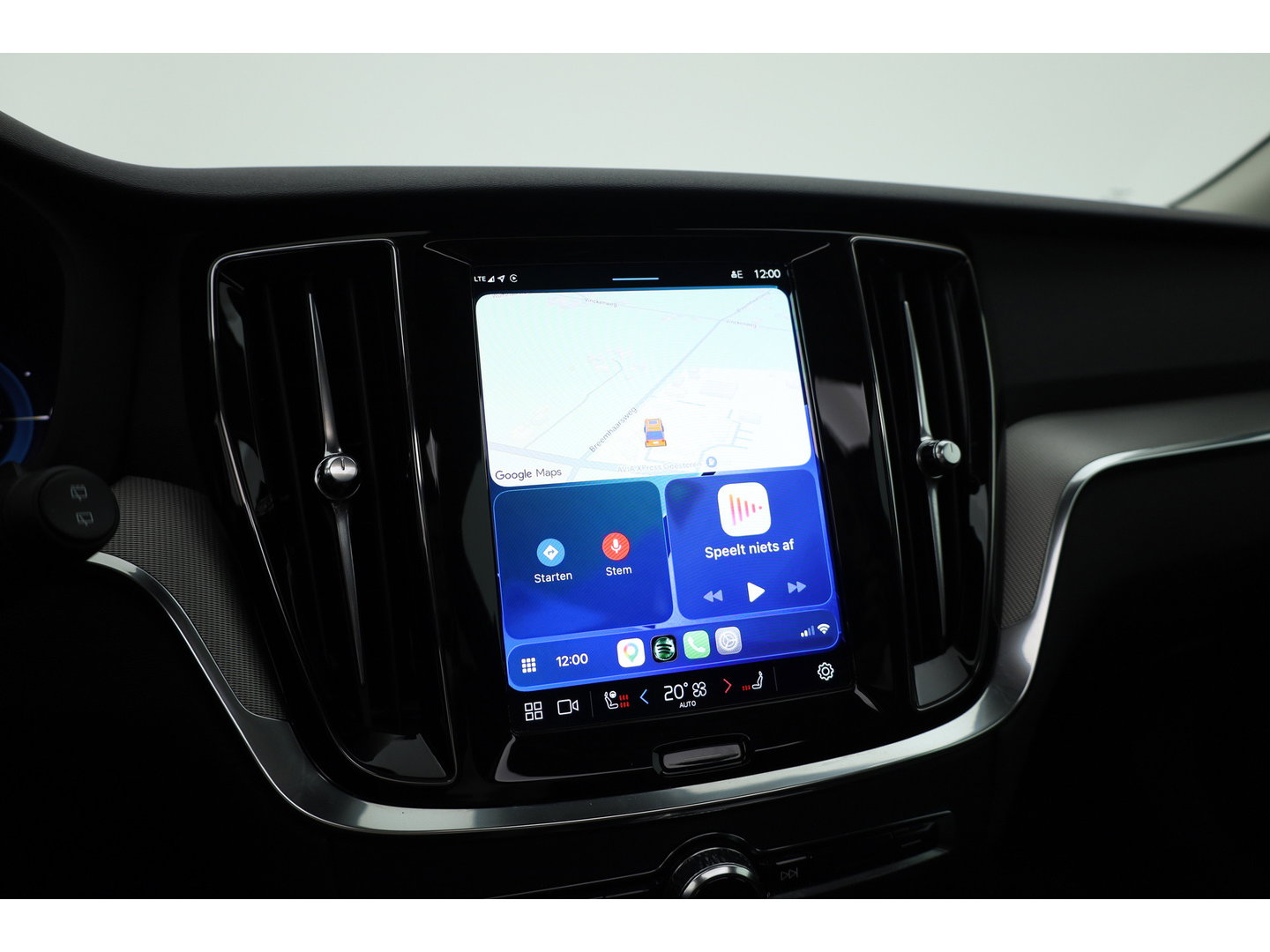 Volvo V60 2.0 T6 Plug-in hybrid AWD Plus Dark | Pano-dak | Head-up | 360 camera | Adap. Cruise | H&K Audio |
