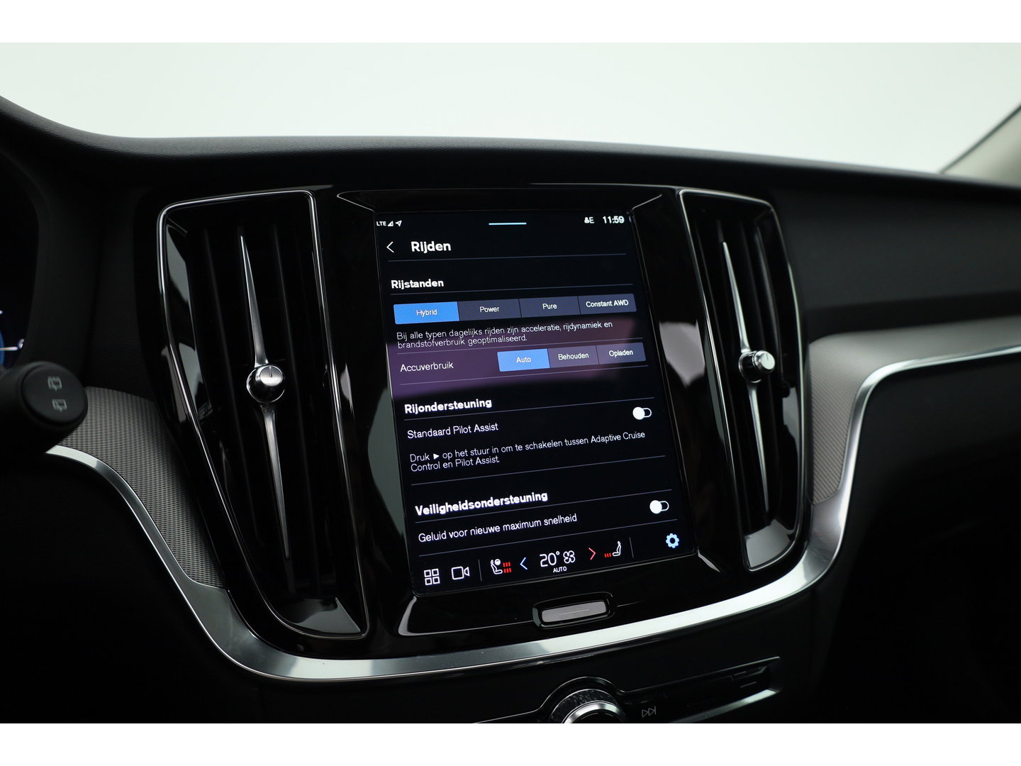 Volvo V60 2.0 T6 Plug-in hybrid AWD Plus Dark | Pano-dak | Head-up | 360 camera | Adap. Cruise | H&K Audio |
