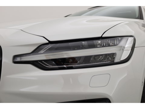 Volvo V60 2.0 T6 Plug-in hybrid AWD Plus Dark | Pano-dak | Head-up | 360 camera | Adap. Cruise | H&K Audio |