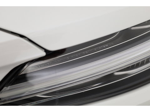 Volvo V60 2.0 T6 Plug-in hybrid AWD Plus Dark | Pano-dak | Head-up | 360 camera | Adap. Cruise | H&K Audio |