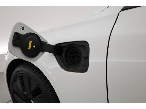 Volvo V60 2.0 T6 Plug-in hybrid AWD Plus Dark | Pano-dak | Head-up | 360 camera | Adap. Cruise | H&K Audio |