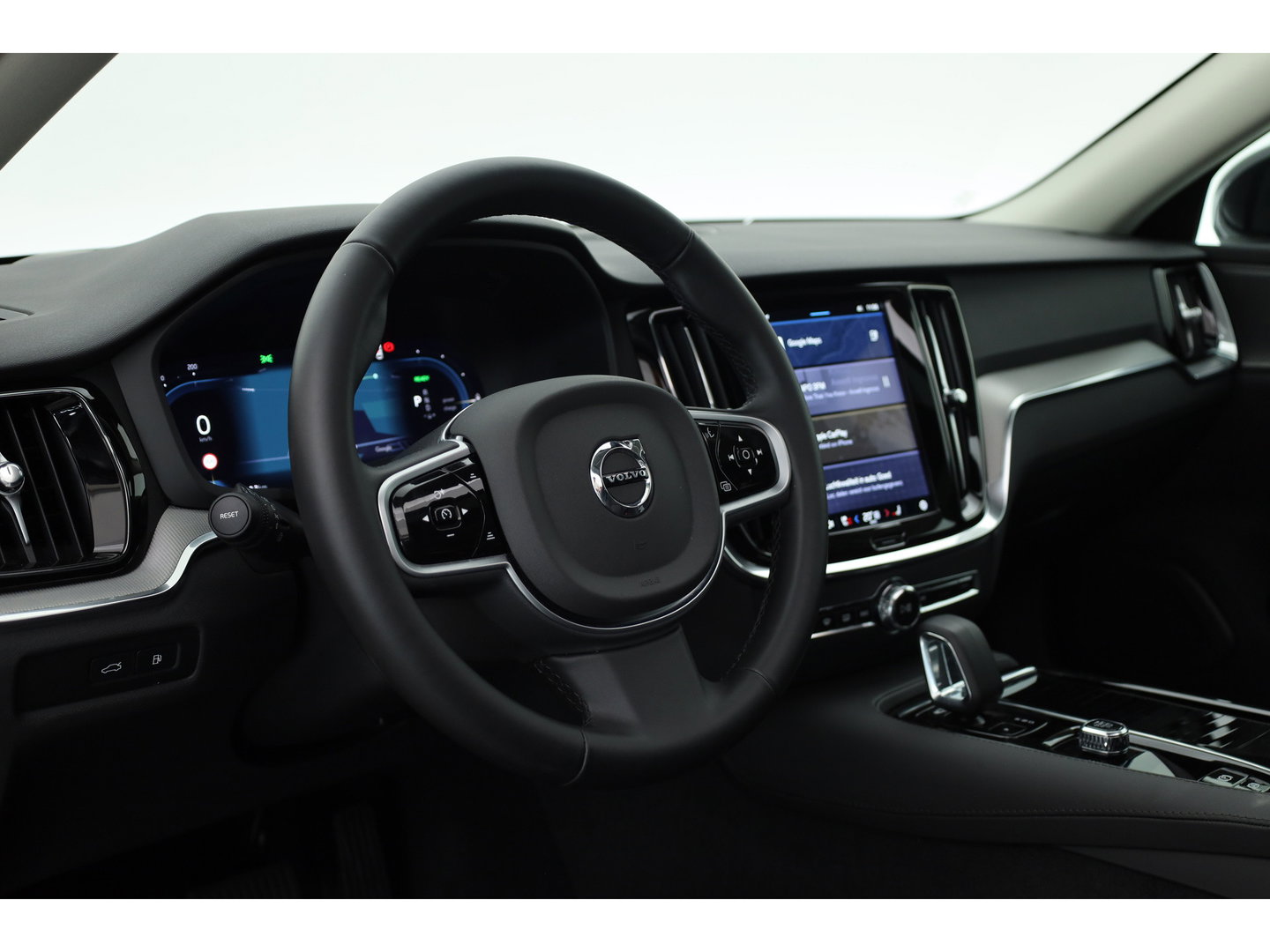 Volvo V60 2.0 T6 Plug-in hybrid AWD Plus Dark | Pano-dak | Head-up | 360 camera | Adap. Cruise | H&K Audio |