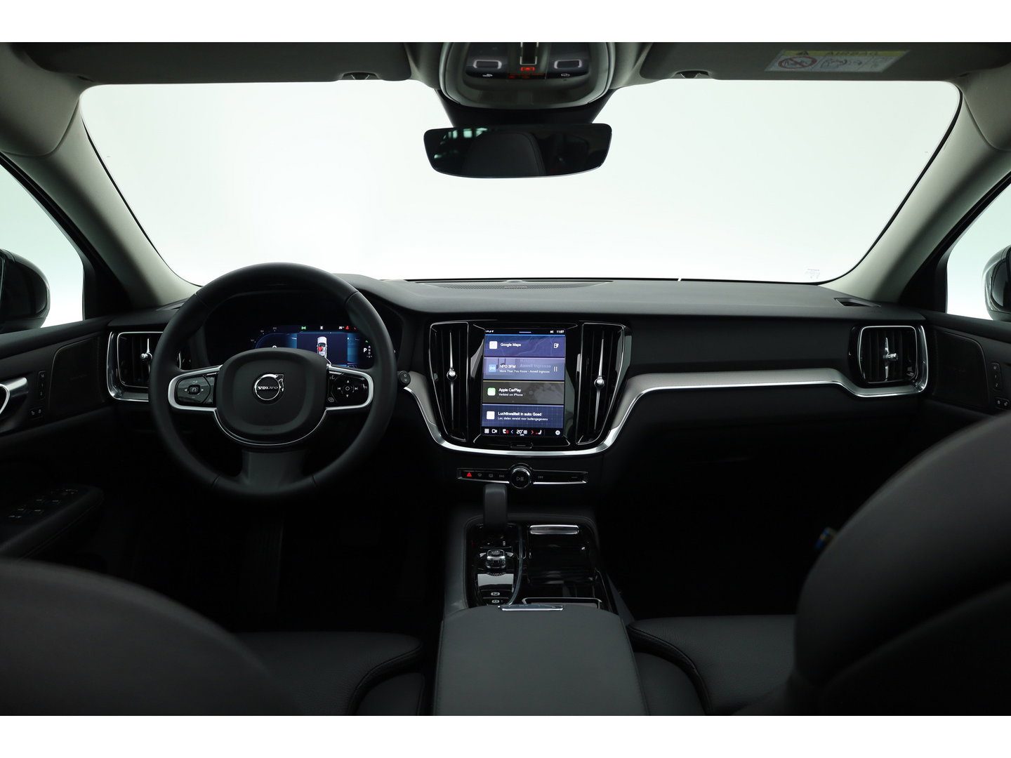 Volvo V60 2.0 T6 Plug-in hybrid AWD Plus Dark | Pano-dak | Head-up | 360 camera | Adap. Cruise | H&K Audio |