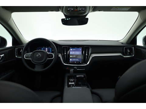 Volvo V60 2.0 T6 Plug-in hybrid AWD Plus Dark | Pano-dak | Head-up | 360 camera | Adap. Cruise | H&K Audio |