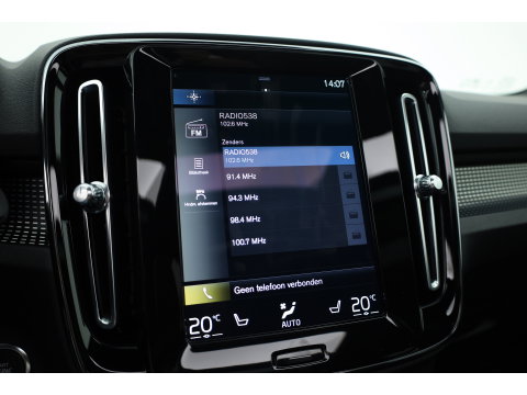 Volvo XC40 1.5 T5 Recharge R-Design | Pano-dak | Harman/ Kardon | 360 camera | Stoel + stuurverw. | Dode hoek | 20 inch |