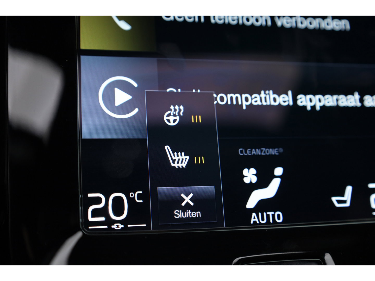 Volvo XC40 1.5 T5 Recharge R-Design | Pano-dak | Harman/ Kardon | 360 camera | Stoel + stuurverw. | Dode hoek | 20 inch |