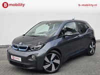 BMW i3 - High Voltage Edition 94Ah 33 kWh SOH 87% Warmtepomp Snelladen | Stoelverwarming | PDC | Navigatie | Bluetooth