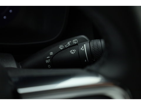 Volvo XC40 Recharge Core 70 kWh | SOH 94% | Warmte pomp | Camera | Stoel + Stuurverw. | Google |