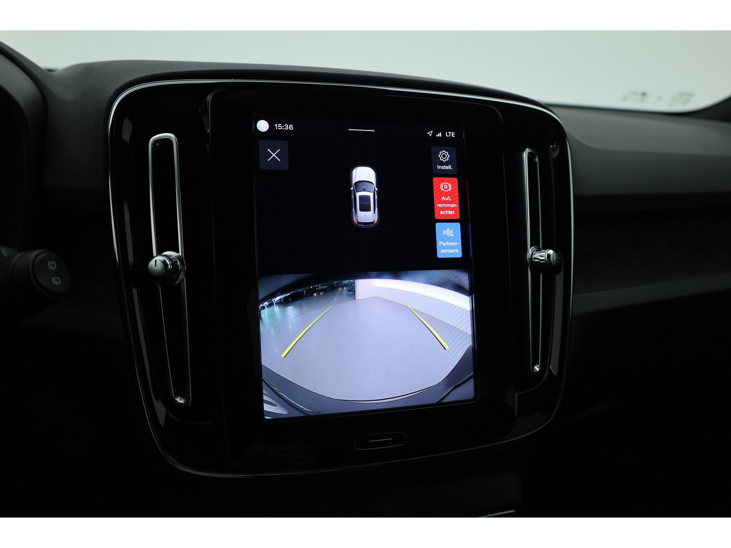 Volvo XC40 Recharge Core 70 kWh | SOH 94% | Warmte pomp | Camera | Stoel + Stuurverw. | Google |