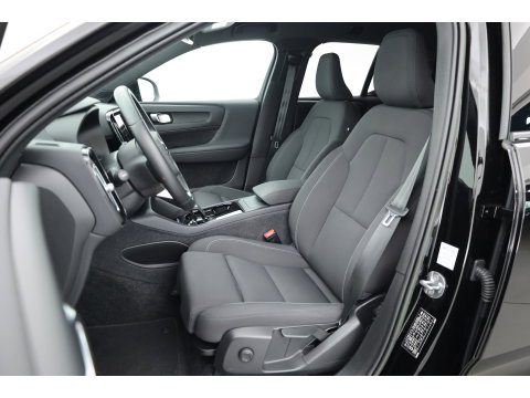 Volvo XC40 Recharge Core 70 kWh | SOH 94% | Warmte pomp | Camera | Stoel + Stuurverw. | Google |
