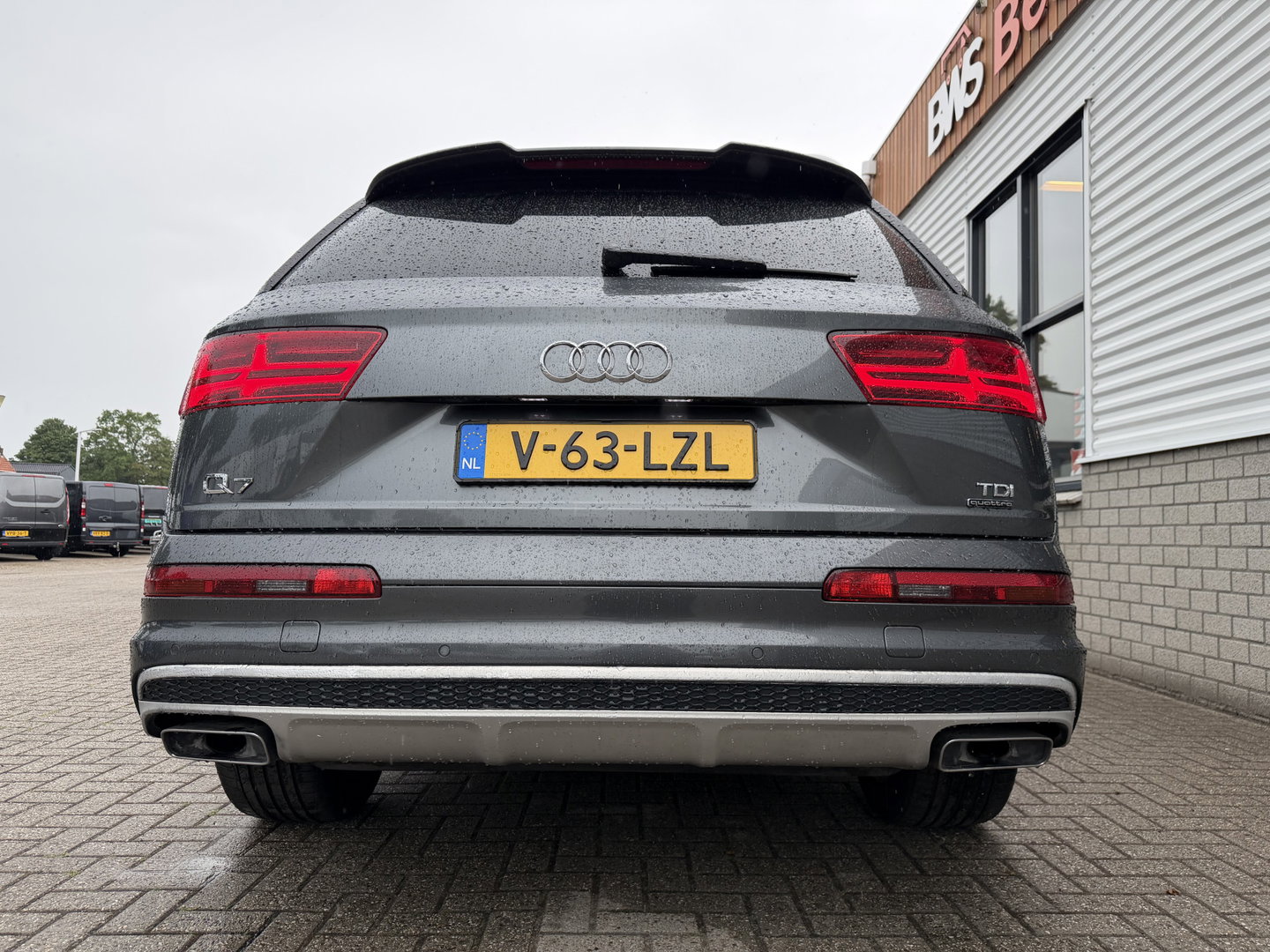 Audi Q7 3.0 TDI V6 272pk automaat quattro / 2 persoons / grijs kenteken / S-Line / euro 6 / vaste prijs rijklaar € 25.950 ex btw / cruise en climate control / leer alcantara