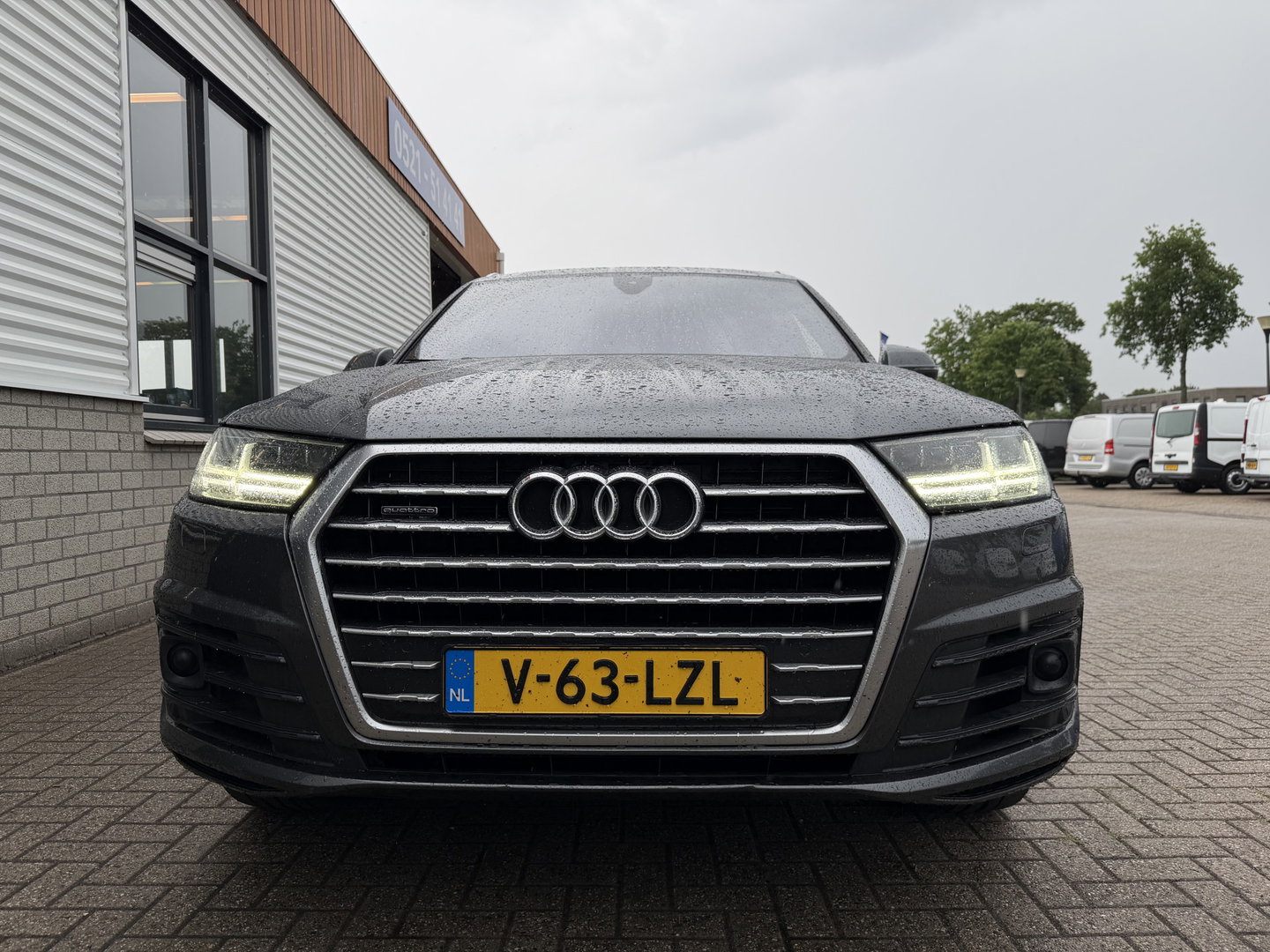 Audi Q7 3.0 TDI V6 272pk automaat quattro / 2 persoons / grijs kenteken / S-Line / euro 6 / vaste prijs rijklaar € 25.950 ex btw / cruise en climate control / leer alcantara
