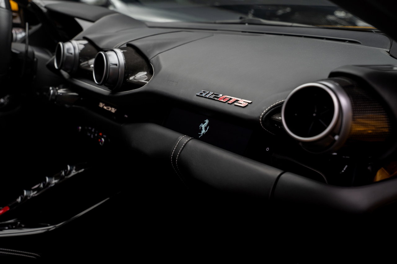 Ferrari 812 GTS