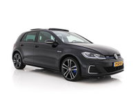Volkswagen Golf - 1.4 TSI PHEV GTE (Plug-in) (INCL-BTW) Aut. *PANO | ADAPTIVE-CRUISE | FULL-LED | DIGI-COCKPIT | BLINDSPOT | HEATED-SPORTSEATS | KEYLESS | NAVI-FULLMAP | AMBIENTLIGHT | SHIFTPADDLES | PRIVACY-GLASS | ECC | PDC | 18''ALU*