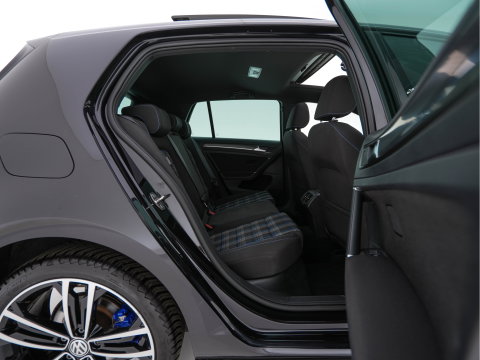 Volkswagen Golf 1.4 TSI PHEV GTE (Plug-in) (INCL-BTW) Aut. *PANO | ADAPTIVE-CRUISE | FULL-LED | DIGI-COCKPIT | BLINDSPOT | HEATED-SPORTSEATS | KEYLESS | NAVI-FULLMAP | AMBIENTLIGHT | SHIFTPADDLES | PRIVACY-GLASS | ECC | PDC | 18''ALU*