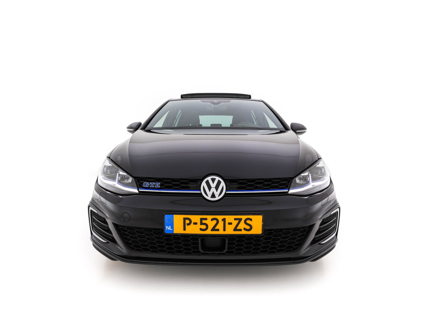 Volkswagen Golf 1.4 TSI PHEV GTE (Plug-in) (INCL-BTW) Aut. *PANO | ADAPTIVE-CRUISE | FULL-LED | DIGI-COCKPIT | BLINDSPOT | HEATED-SPORTSEATS | KEYLESS | NAVI-FULLMAP | AMBIENTLIGHT | SHIFTPADDLES | PRIVACY-GLASS | ECC | PDC | 18''ALU*