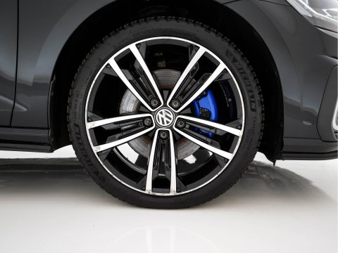 Volkswagen Golf 1.4 TSI PHEV GTE (Plug-in) (INCL-BTW) Aut. *PANO | ADAPTIVE-CRUISE | FULL-LED | DIGI-COCKPIT | BLINDSPOT | HEATED-SPORTSEATS | KEYLESS | NAVI-FULLMAP | AMBIENTLIGHT | SHIFTPADDLES | PRIVACY-GLASS | ECC | PDC | 18''ALU*