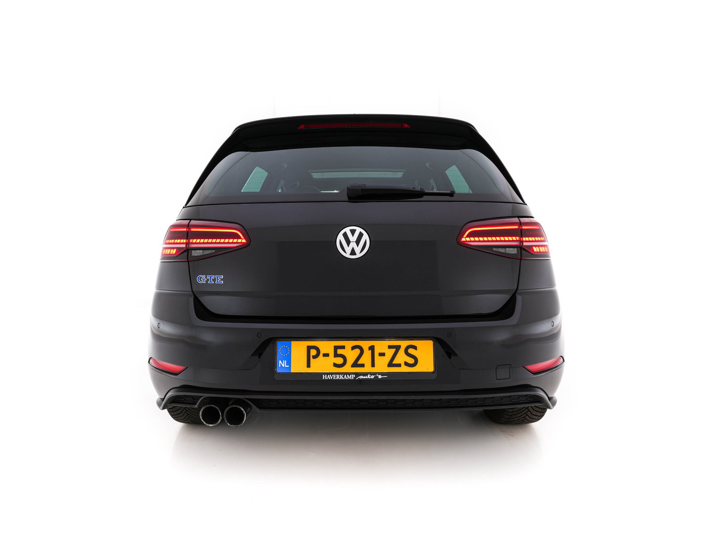 Volkswagen Golf 1.4 TSI PHEV GTE (Plug-in) (INCL-BTW) Aut. *PANO | ADAPTIVE-CRUISE | FULL-LED | DIGI-COCKPIT | BLINDSPOT | HEATED-SPORTSEATS | KEYLESS | NAVI-FULLMAP | AMBIENTLIGHT | SHIFTPADDLES | PRIVACY-GLASS | ECC | PDC | 18''ALU*