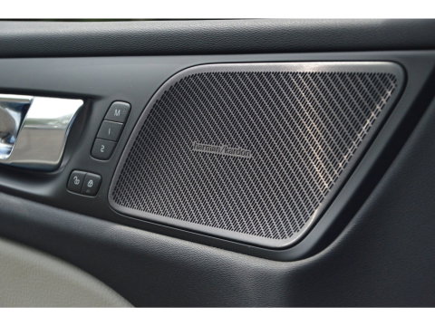 Volvo V60 Cross Country D4 AWD Intro Edition | Head-Up | Panoramadak | Harman/Kardon | Stoel + Stuur Verwarming | BLIS |