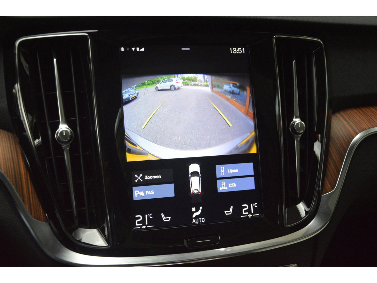 Volvo V60 Cross Country D4 AWD Intro Edition | Head-Up | Panoramadak | Harman/Kardon | Stoel + Stuur Verwarming | BLIS |