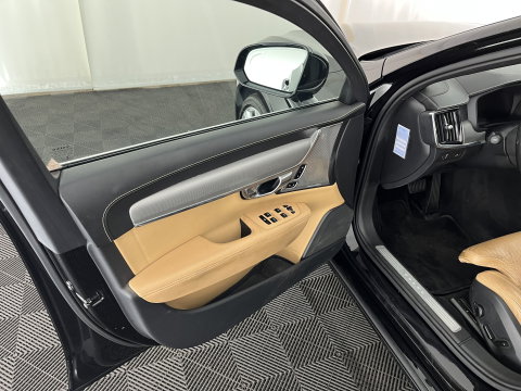 Volvo V90 2.0 D5 AWD Inscription Aut. *PANO | LEATHER | FULL-LED | BOWERS&WILKINS | MEMORY-PACK | BLIS | HEAD-UP | CAMERA | KEYLESS | DIGI-COCKPIT | NAVI-FULLMAP | PRIVACY-GLASS | HEATED/VENTILATED-SPORTSEATS | TOWBAR | 20''