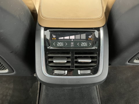 Volvo V90 2.0 D5 AWD Inscription Aut. *PANO | LEATHER | FULL-LED | BOWERS&WILKINS | MEMORY-PACK | BLIS | HEAD-UP | CAMERA | KEYLESS | DIGI-COCKPIT | NAVI-FULLMAP | PRIVACY-GLASS | HEATED/VENTILATED-SPORTSEATS | TOWBAR | 20''