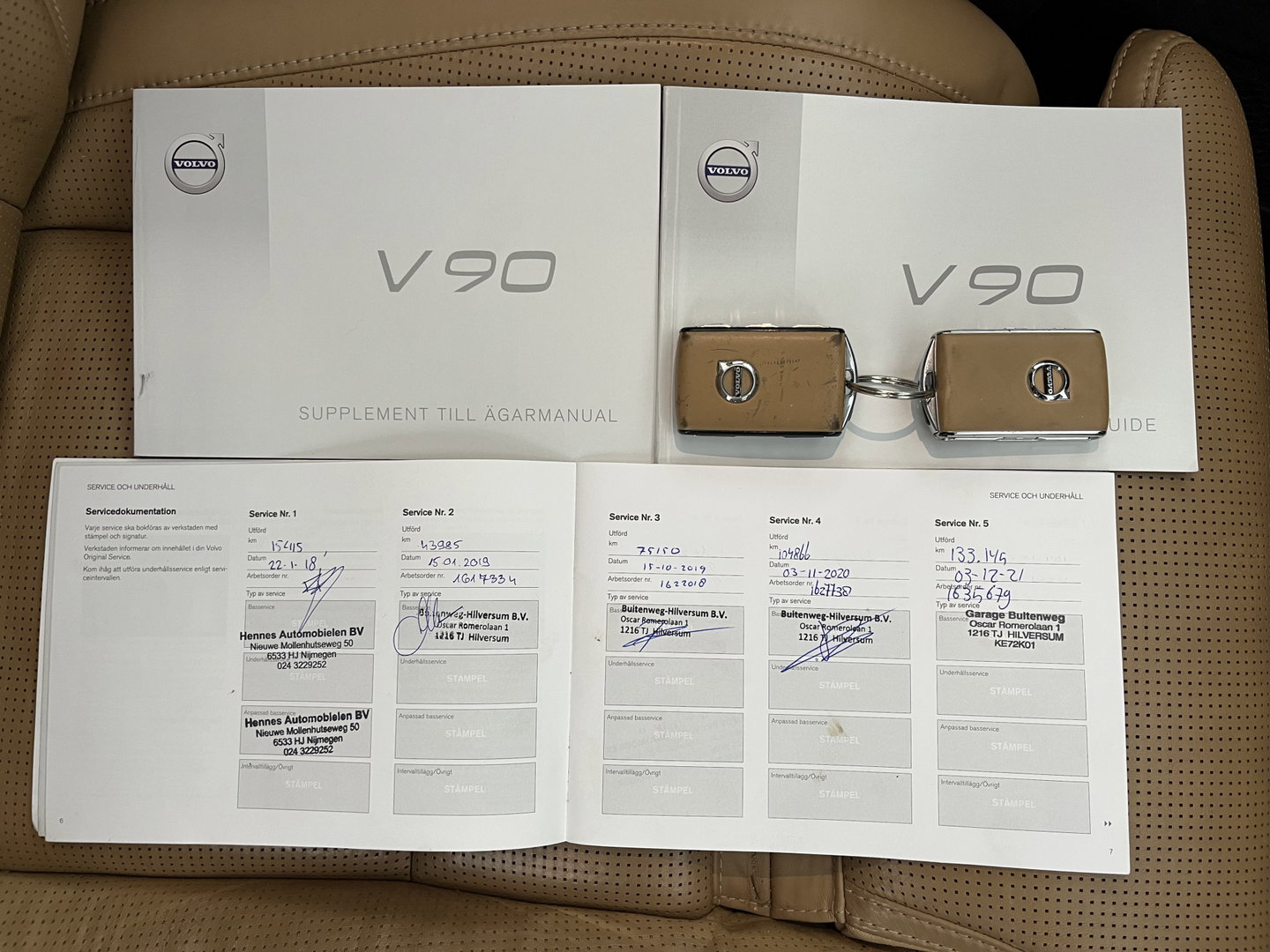 Volvo V90 2.0 D5 AWD Inscription Aut. *PANO | LEATHER | FULL-LED | BOWERS&WILKINS | MEMORY-PACK | BLIS | HEAD-UP | CAMERA | KEYLESS | DIGI-COCKPIT | NAVI-FULLMAP | PRIVACY-GLASS | HEATED/VENTILATED-SPORTSEATS | TOWBAR | 20''