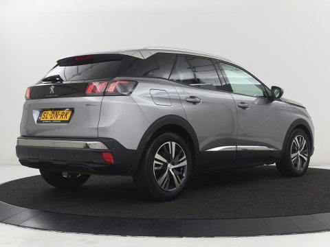 Peugeot 3008 1.6 HYbrid 225 Allure | SOH 97,7% | Half leder | Carplay | Camera | Navigatie | Side Assist | Cruise control | Bluetooth | Climate control | 18'' | Parkeerhulp | PHEV | Plug In