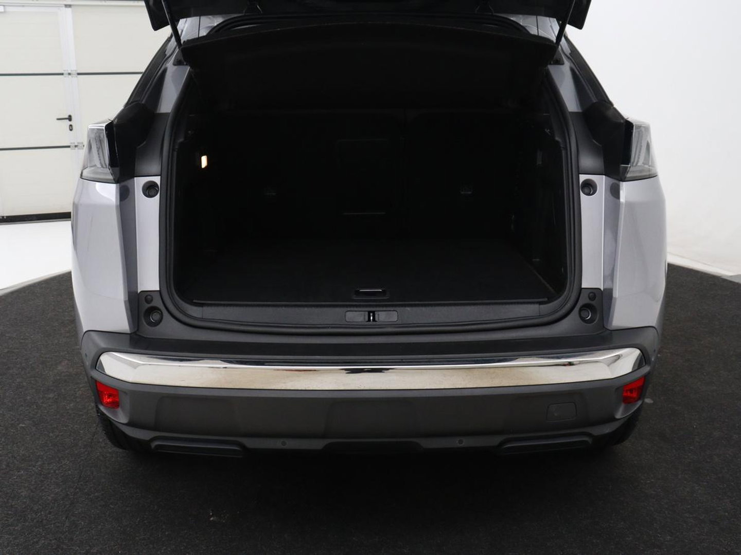 Peugeot 3008 1.6 HYbrid 225 Allure | SOH 97,7% | Half leder | Carplay | Camera | Navigatie | Side Assist | Cruise control | Bluetooth | Climate control | 18'' | Parkeerhulp | PHEV | Plug In