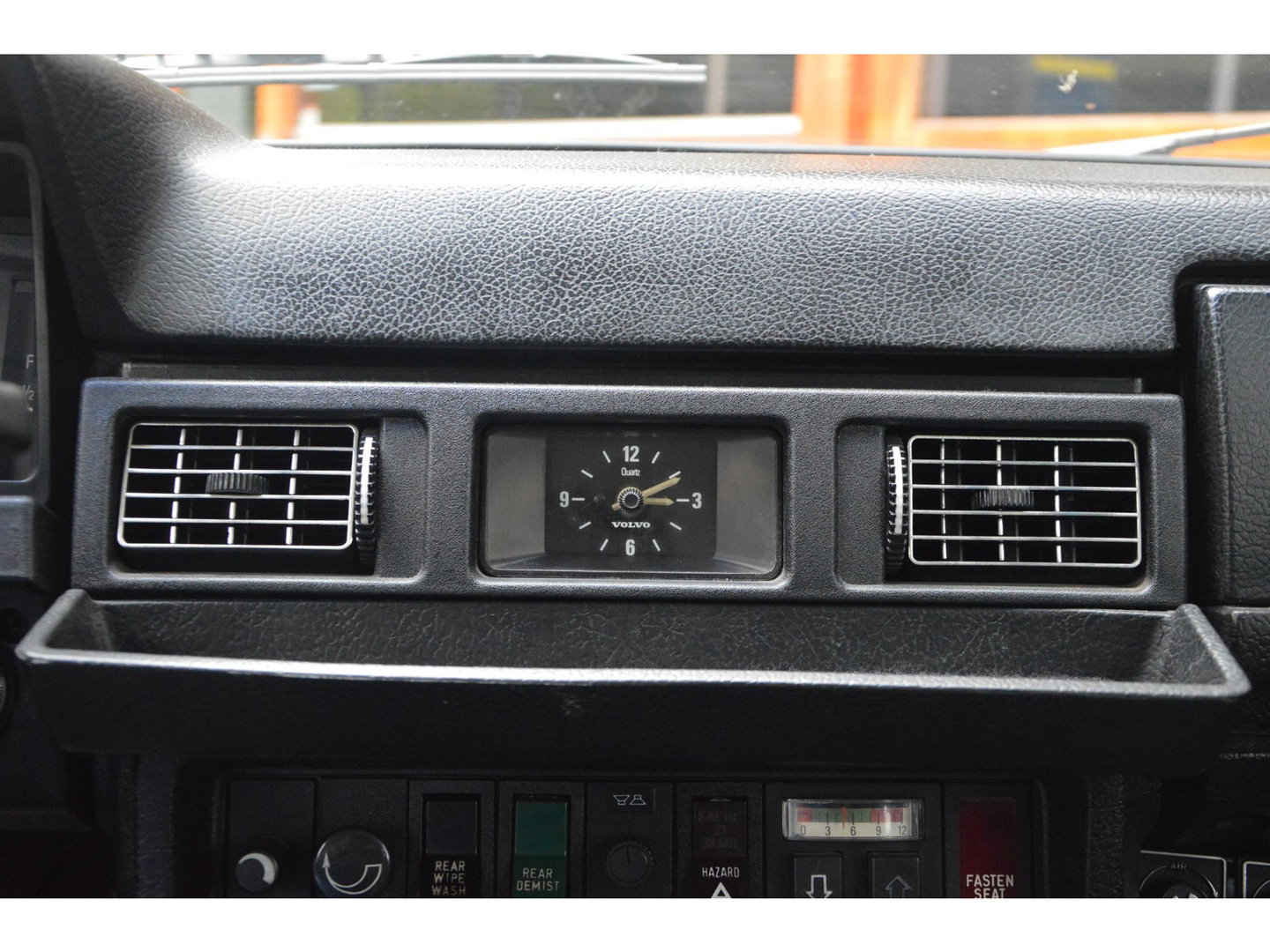 Volvo 265 GL Origineel Nederlands | 7 persoons | Automaat| Derde eigenaar | Leder | Stoelverwarming | UNIEK