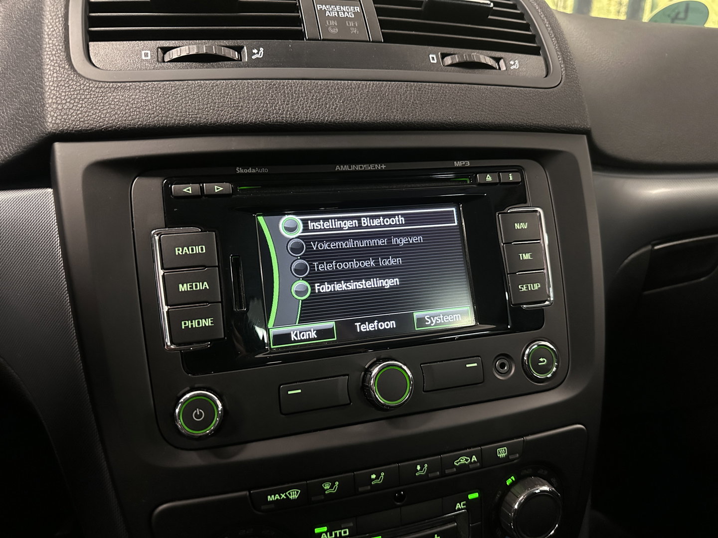 Škoda Yeti 1.2 TSI Adventure | Origineel Nederlands | Automaat | Cruise Control | Trekhaak | Parkeersensoren Achter | Bluetooth | Airconditioning | Isofix |
