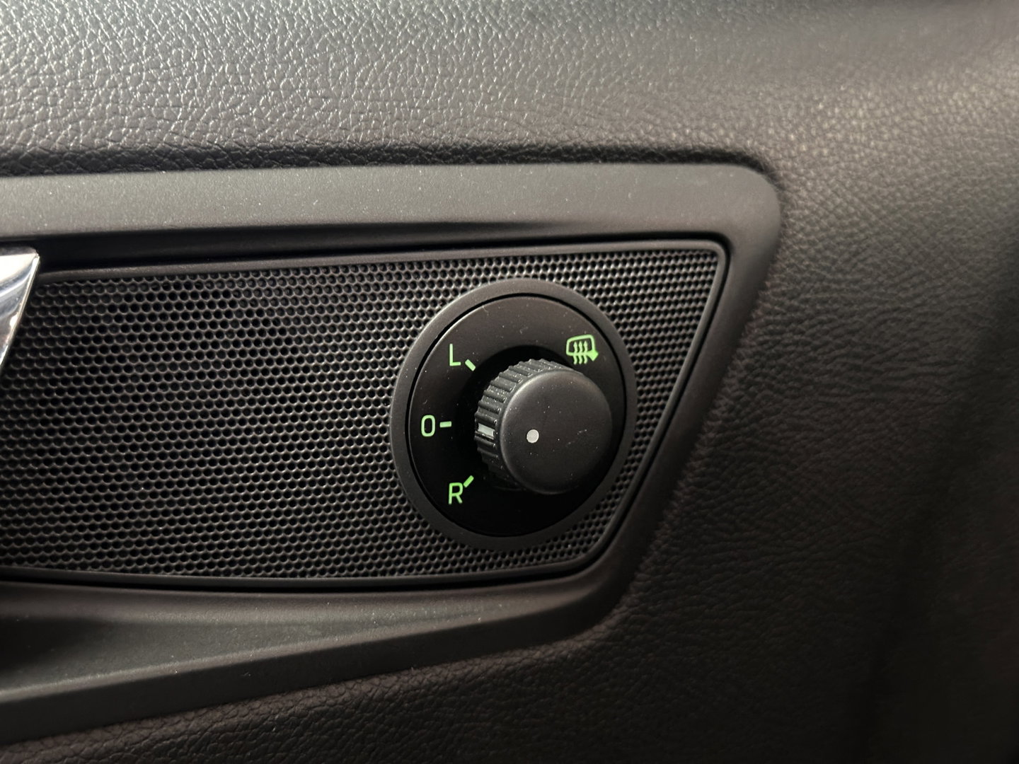 Škoda Yeti 1.2 TSI Adventure | Origineel Nederlands | Automaat | Cruise Control | Trekhaak | Parkeersensoren Achter | Bluetooth | Airconditioning | Isofix |