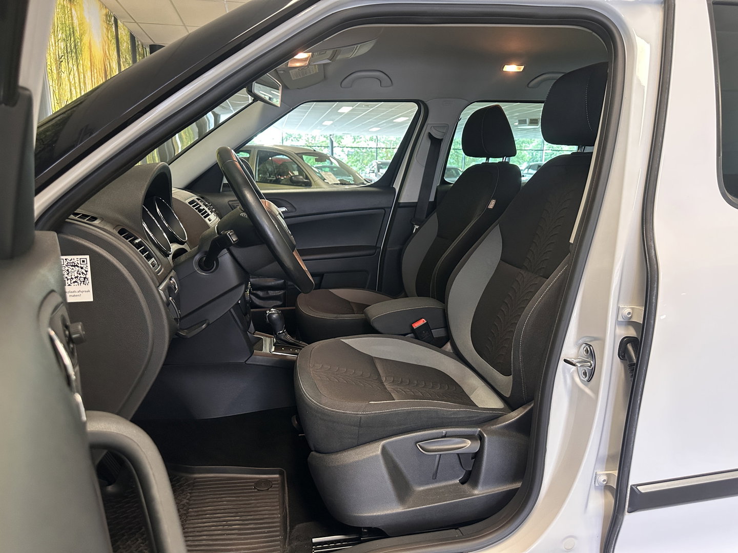 Škoda Yeti 1.2 TSI Adventure | Origineel Nederlands | Automaat | Cruise Control | Trekhaak | Parkeersensoren Achter | Bluetooth | Airconditioning | Isofix |