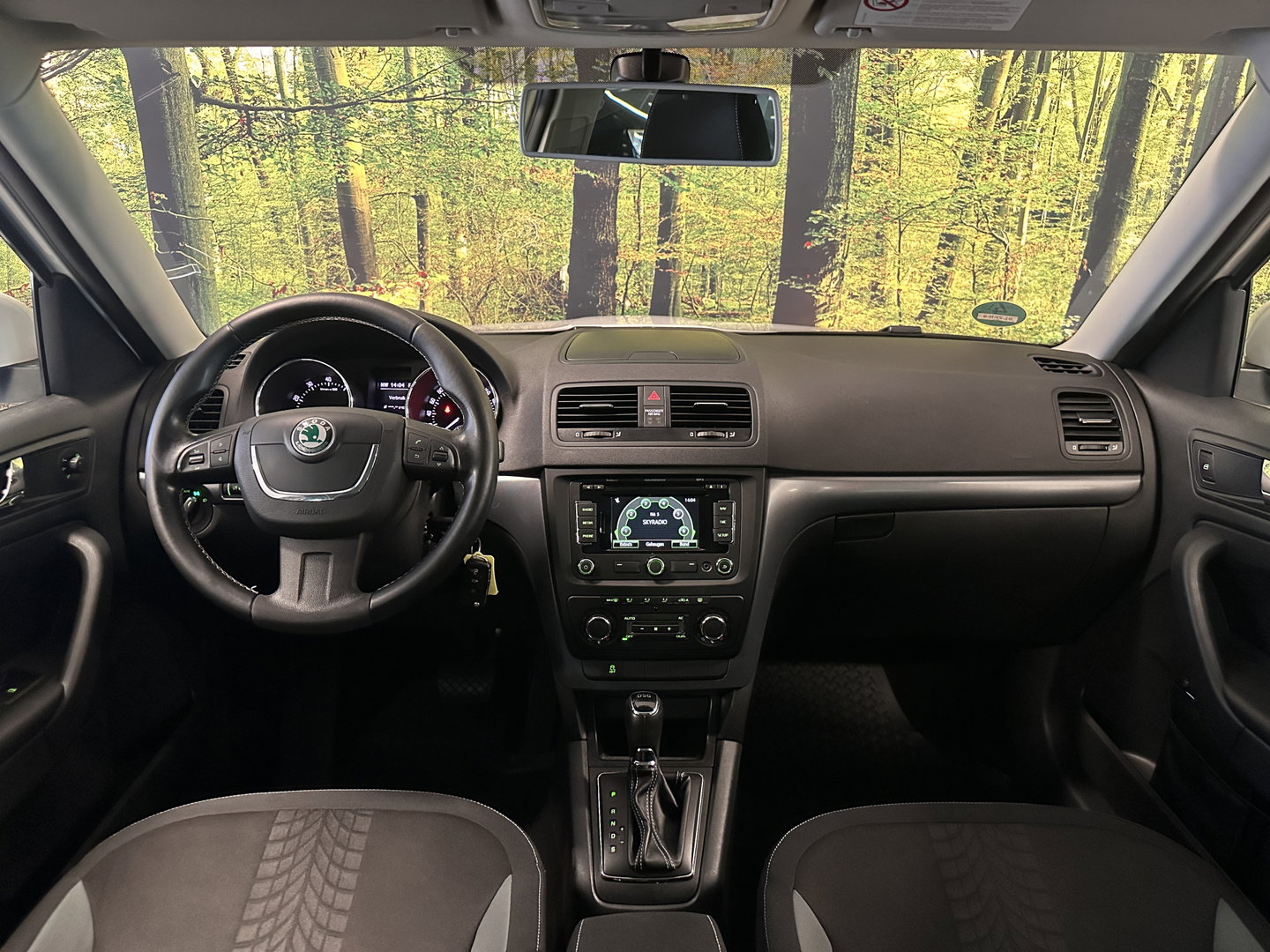Škoda Yeti 1.2 TSI Adventure | Origineel Nederlands | Automaat | Cruise Control | Trekhaak | Parkeersensoren Achter | Bluetooth | Airconditioning | Isofix |