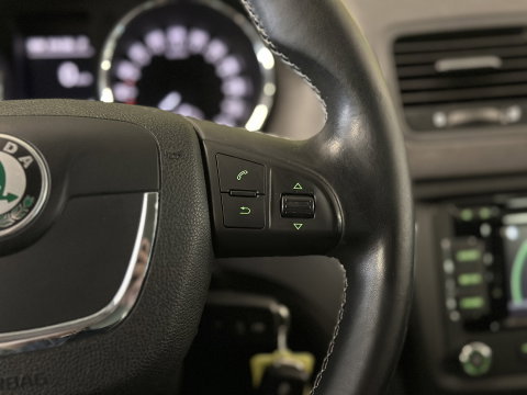 Škoda Yeti 1.2 TSI Adventure | Origineel Nederlands | Automaat | Cruise Control | Trekhaak | Parkeersensoren Achter | Bluetooth | Airconditioning | Isofix |