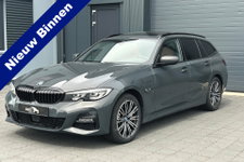 BMW 3 Serie - Touring 330e xDrive 293pk M-Sport PANO M-STOELEN LEER KEYLESS