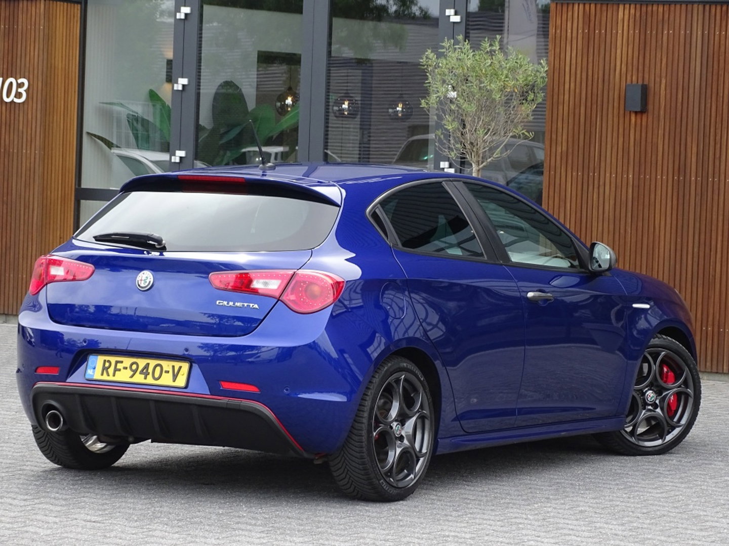 Alfa Romeo Giulietta 1.4 T 170PK MultiAir Super / luxe pakket / LED *NAP*