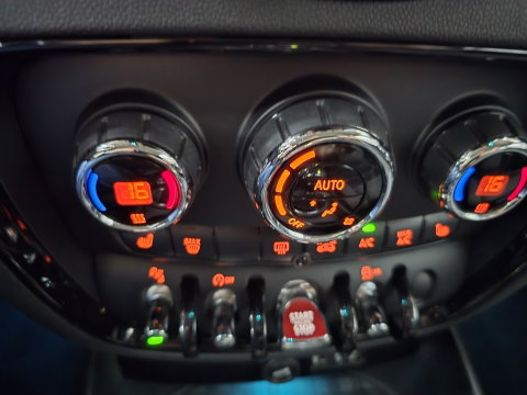 MINI Clubman 2.0 Cooper S Chili Serious Business FULL LED Navi Clima Cruise 18"LM