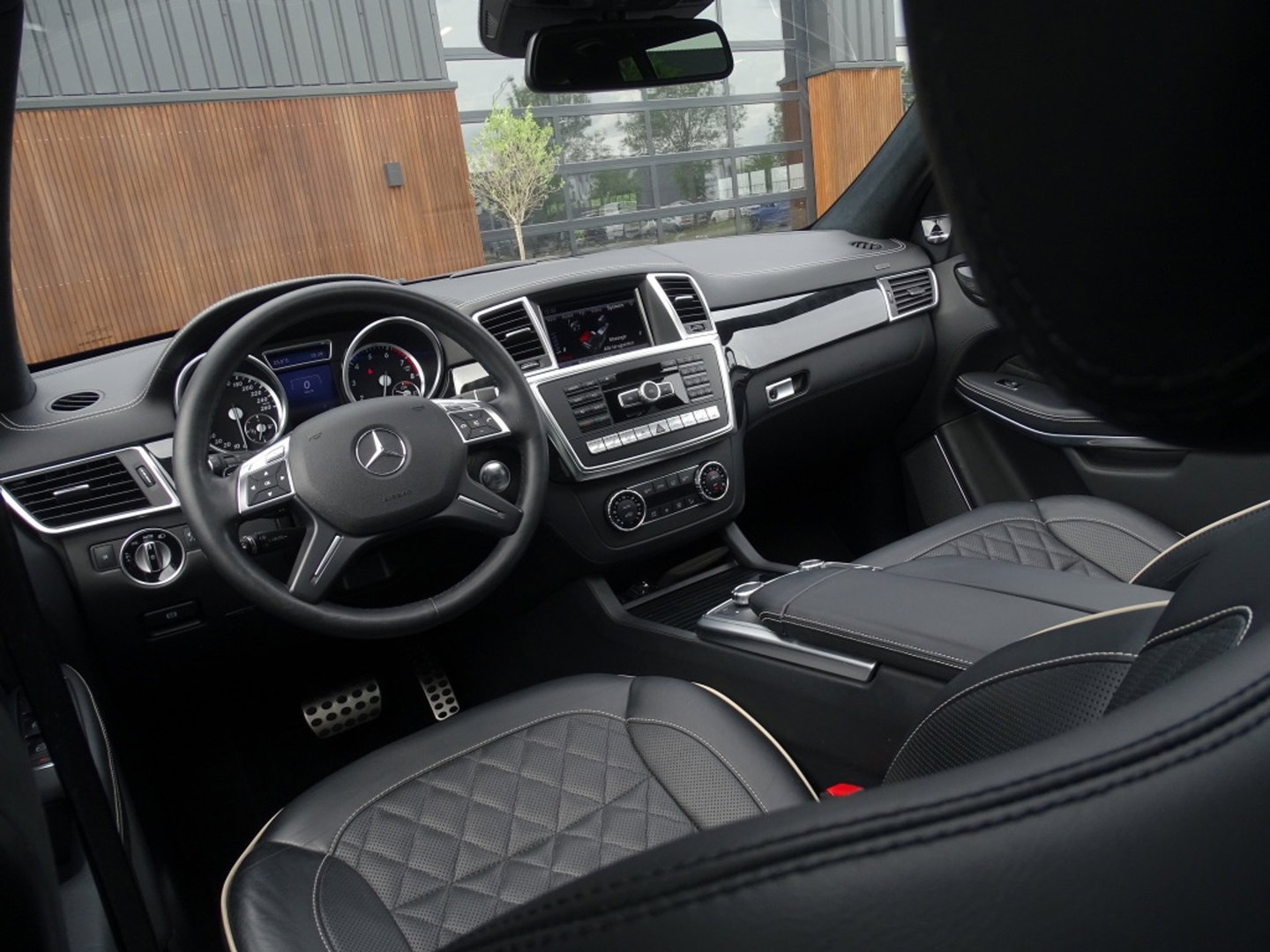 Mercedes-Benz GL-Klasse 500 V8 436PK 4-Matic / Designo / 360° / B&O / 7 Pers / Massage