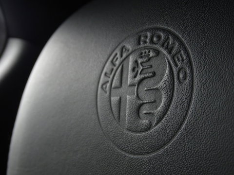Alfa Romeo Giulietta 1.4 T 170PK MultiAir Super / luxe pakket / LED *NAP*