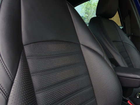 Alfa Romeo Giulietta 1.4 T 170PK MultiAir Super / luxe pakket / LED *NAP*