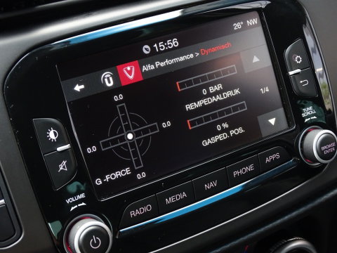 Alfa Romeo Giulietta 1.4 T 170PK MultiAir Super / luxe pakket / LED *NAP*