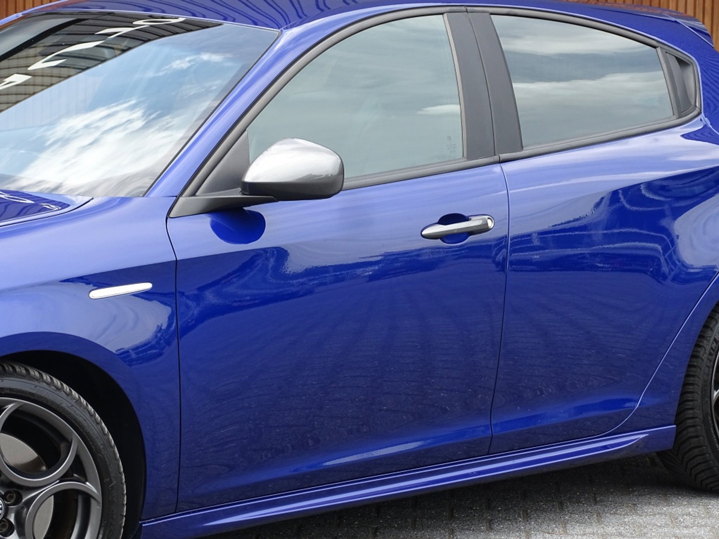 Alfa Romeo Giulietta 1.4 T 170PK MultiAir Super / luxe pakket / LED *NAP*