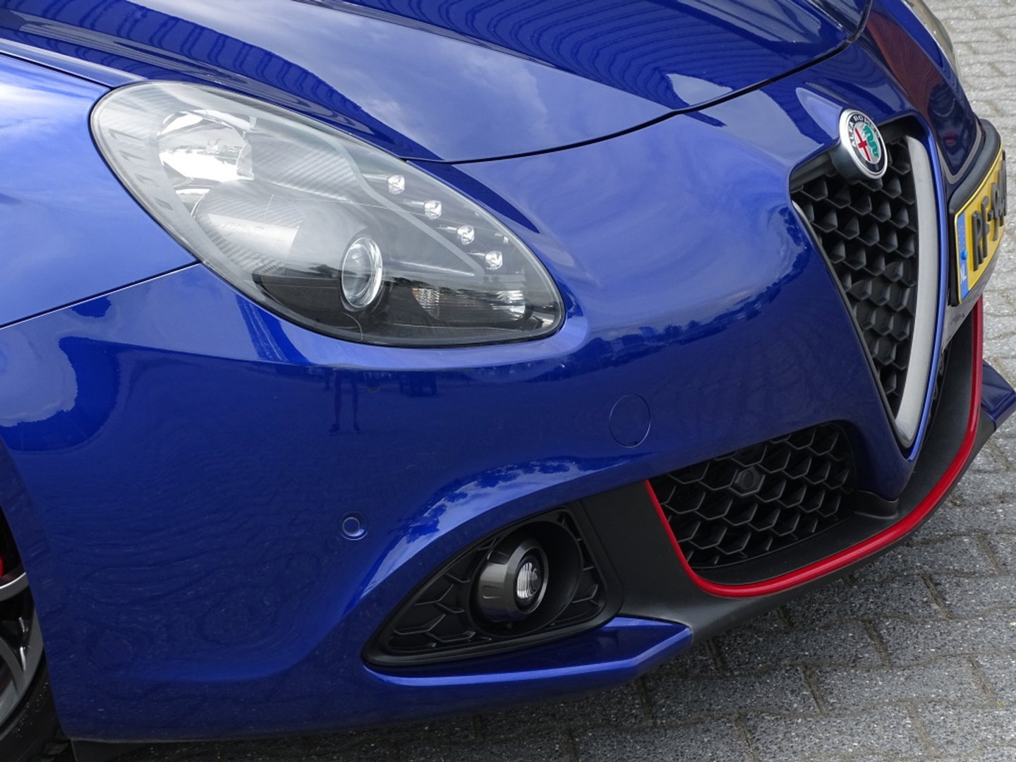 Alfa Romeo Giulietta 1.4 T 170PK MultiAir Super / luxe pakket / LED *NAP*