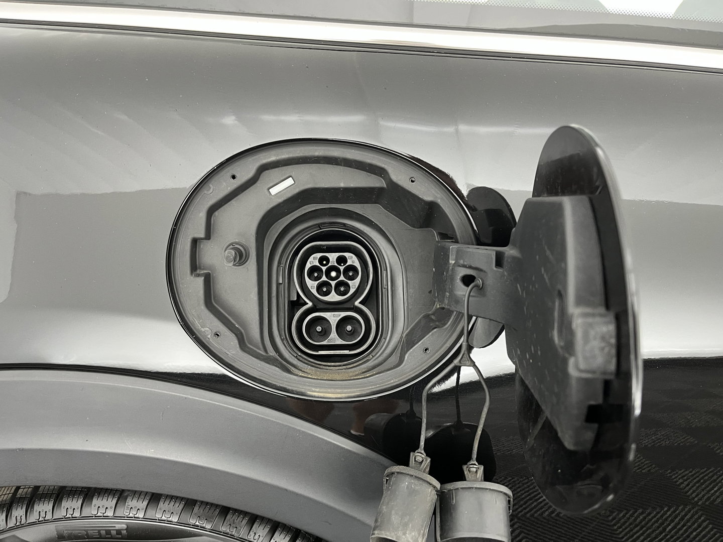 MINI Electric Yours 33 kWh [ 3-Fase ] {SOH-97%} (INCL-BTW) Aut. *HEATPUMP | PANO | LEATHER | DIGI-COCKPIT | HEAD-UP | FULL-LED | NAVI-FULLMAP | HEATED-SPORTSEATS | DAB | CRUISE | HARMAN/KARDON | CAMERA | KEYLESS | AMBIENTLIGHT | 17"ALU*